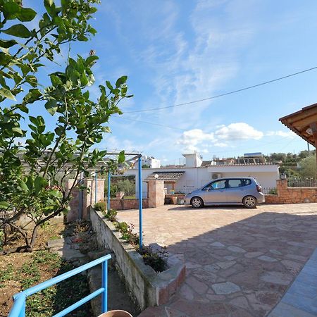 Guesthouse Blue Sky Ksamil Exterior photo