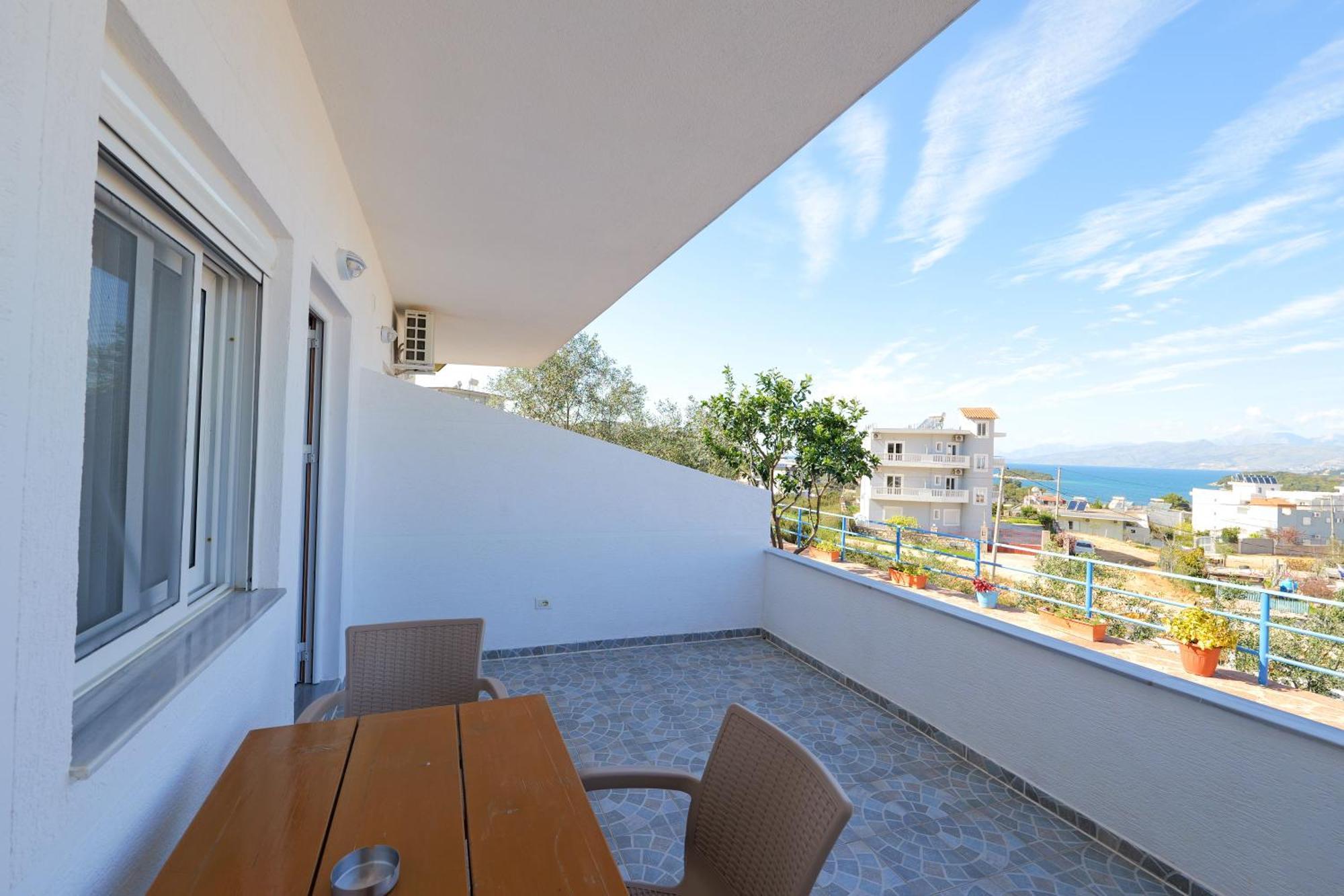 Guesthouse Blue Sky Ksamil Exterior photo